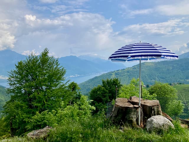 Berghütte "Villa da Lida" - so schön + Seeblick, Dosso del Liro am Comer See